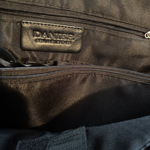 Danier Leather Satchel/Carryall Bag - EUC - Picture 8 of 14